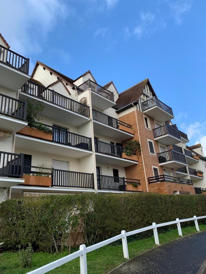 Appartement Fleur Marine 6 et 8 à Cabourg Extérieur photo