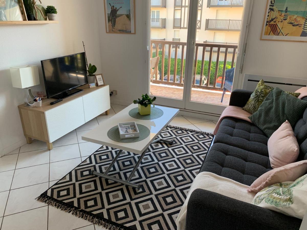 Appartement Fleur Marine 6 et 8 à Cabourg Extérieur photo